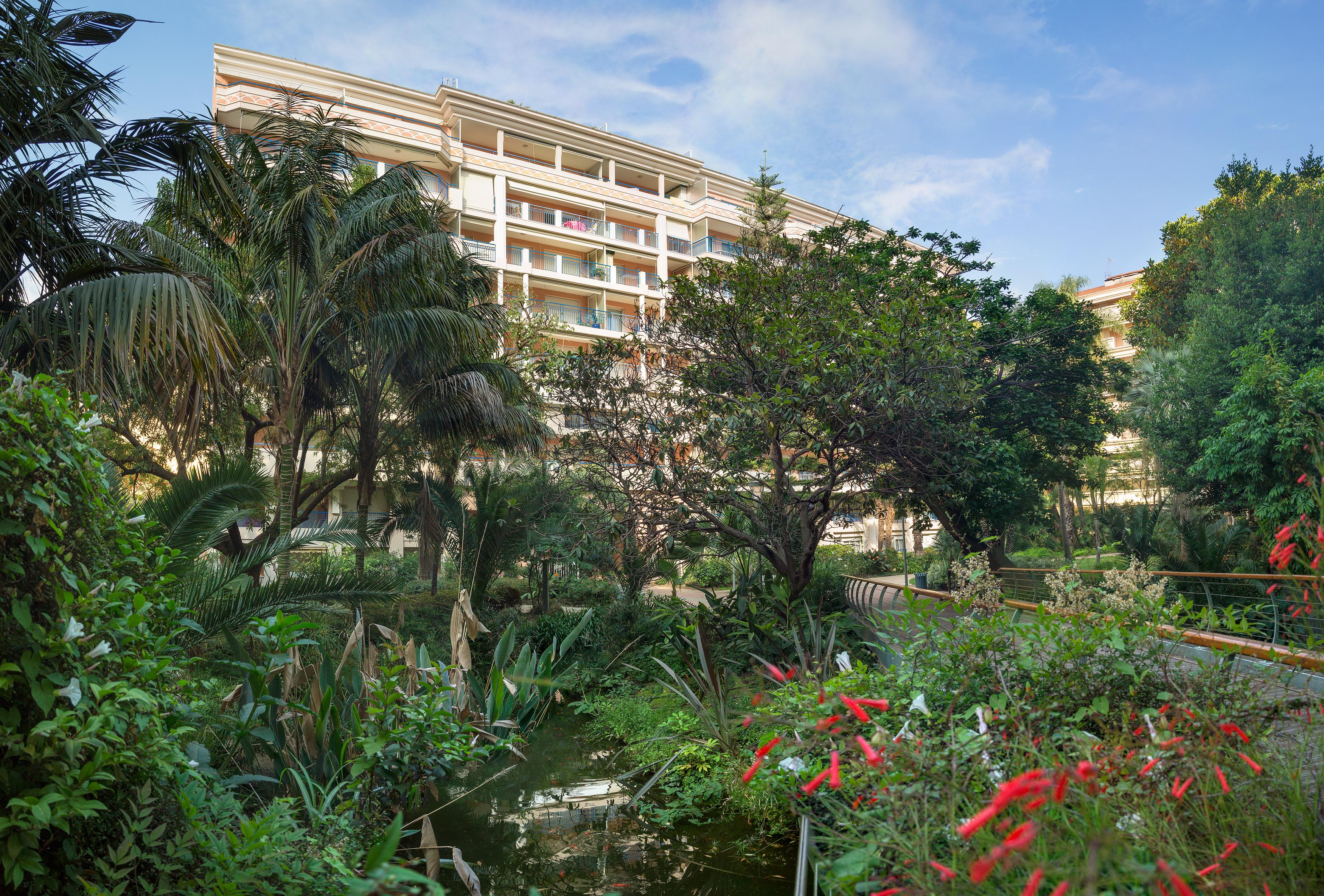 Residence Pierre & Vacances Les Rivages Du Parc Menton Exterior photo