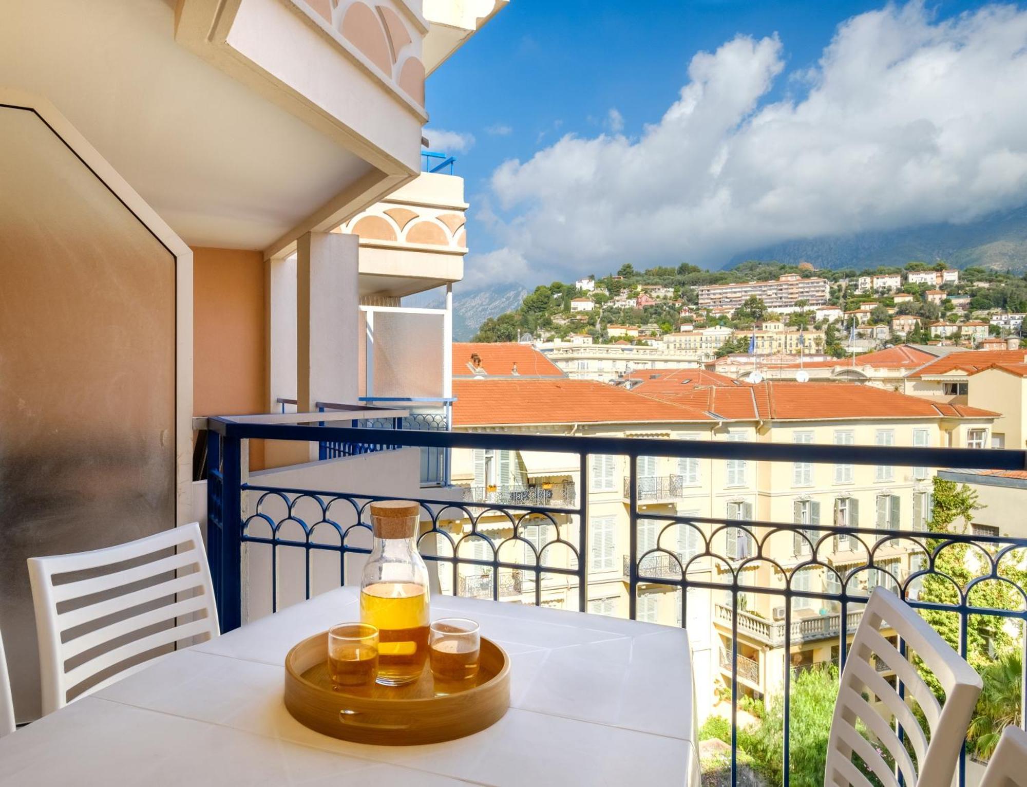 Residence Pierre & Vacances Les Rivages Du Parc Menton Exterior photo